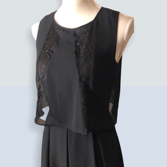 BCBG black dress with crop top & pleat skirt  bottom. Sz 4 - Picture 1 of 11